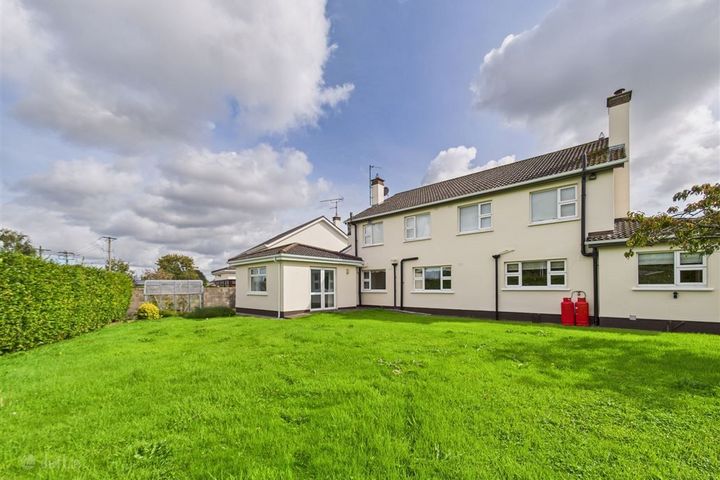 Mount Carmel, 15/16 Aylesbury Lodge, Moatlands, Na, Navan, Co. Meath