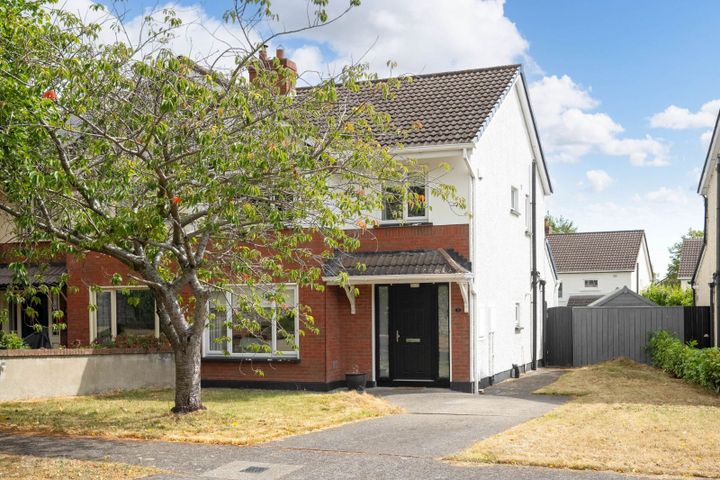 7 Glencairn Heath, The Gallops, Leopardstown, Dublin 18