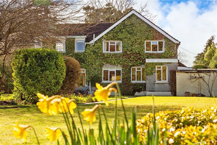 White Lodge, Brennanstown Rd, Dublin 18, Dublin 18, Dublin