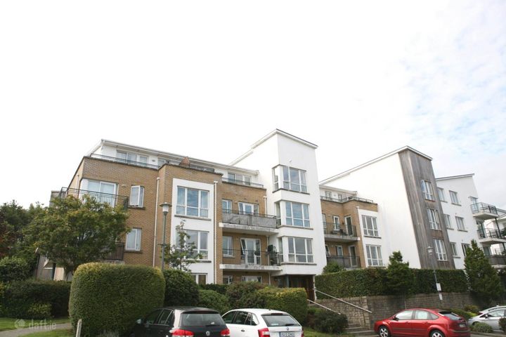 19 Bracken Hill, Dublin 18, Co. Dublin