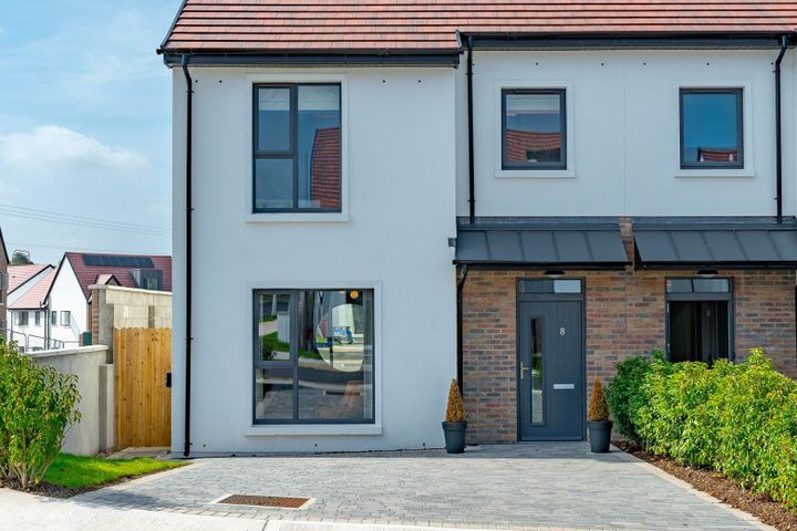 Longview , Ballyhooly Road , Ballyvolane, Co. Cork