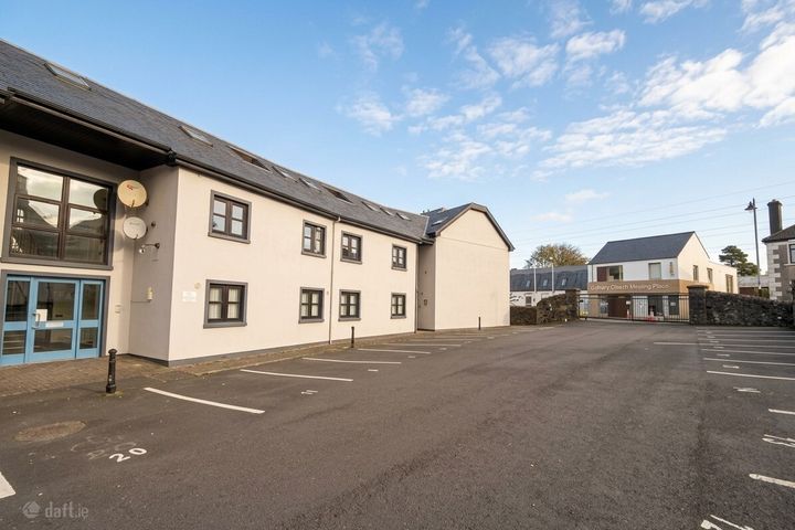 5 Riverside, Distillery Road, Westport, Co Mayo, F28 H590