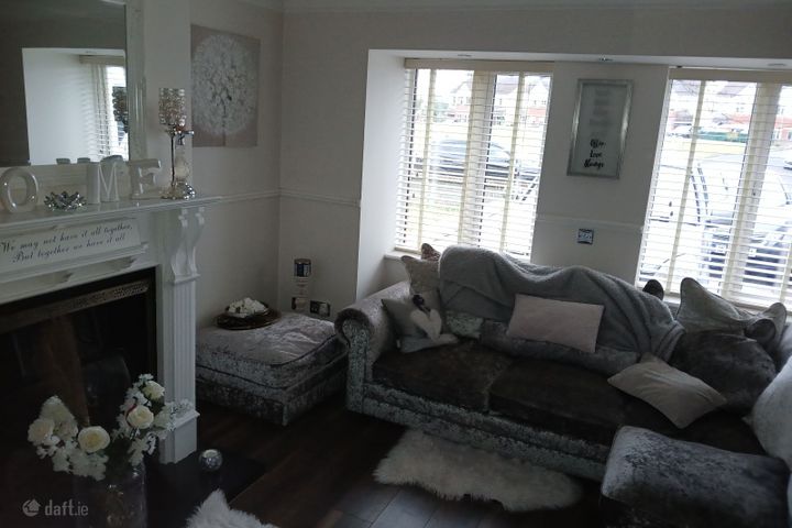 11 Warrenstown Drive, Mulhuddart, Dublin 15, Mulhuddart, Dublin 15