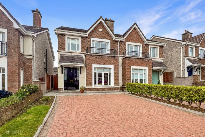 114 Ros Caoin, Roscam, Co. Galway, H91EA3P