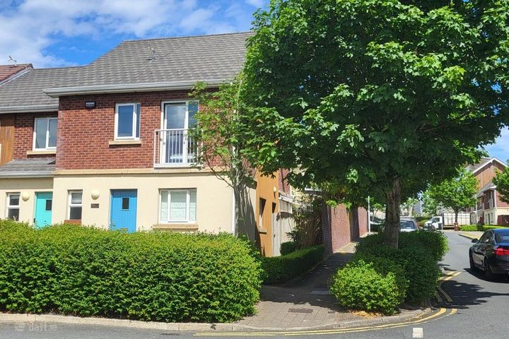 144 Grianan Fidh, Aiken'S Village, Stepaside, Dublin 18