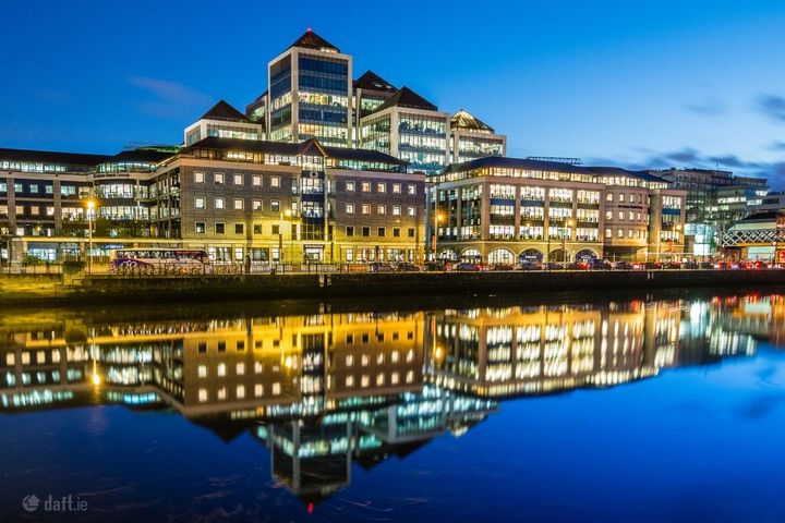 Georges Quay Plaza, Dublin 2