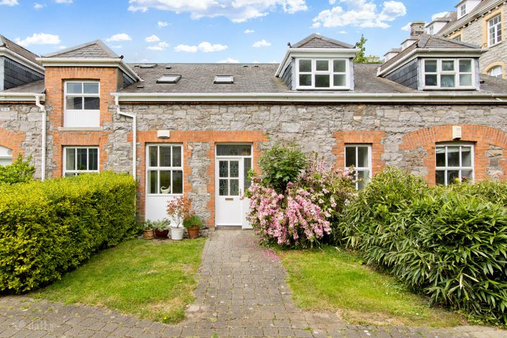 6 The Farmyard, Hybreasal, Dublin 8, D08N5FF