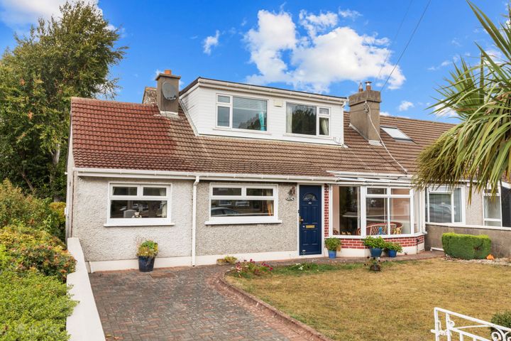 82 Meadow Grove, Churchtown, Dublin 16, D16X782