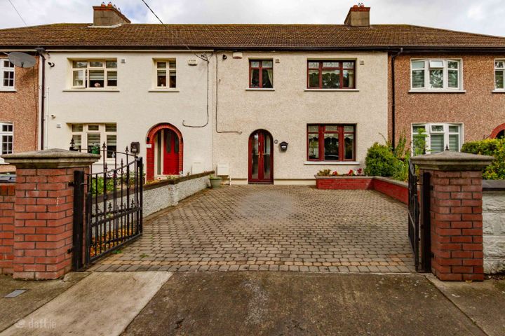 33 Beechfield Road, Dublin 12, Walkinstown, Co. Dublin, D12XD9D