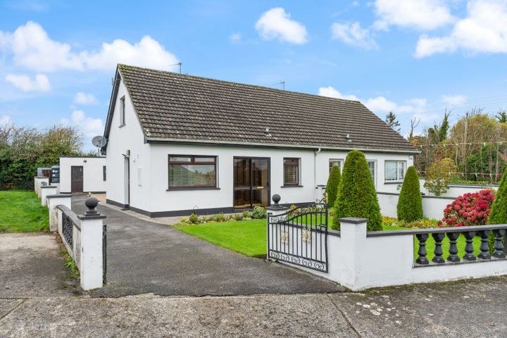 2 Sheridan Park, Bohola, Bohola, Co. Mayo