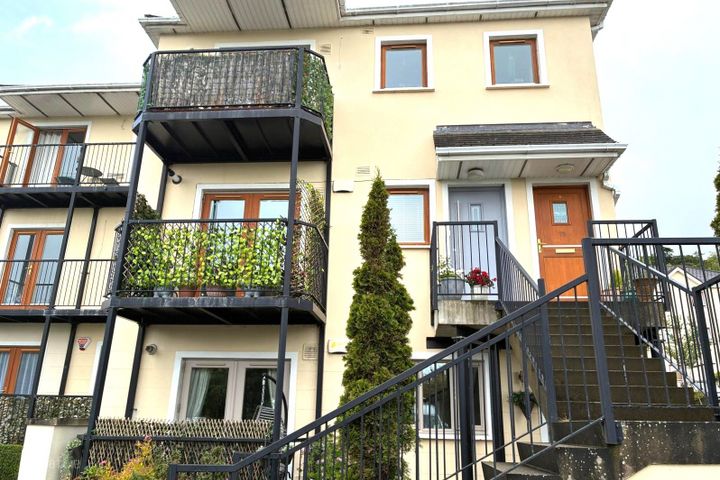 77 The Rectory, Dublin 18, Stepaside, Dublin 18