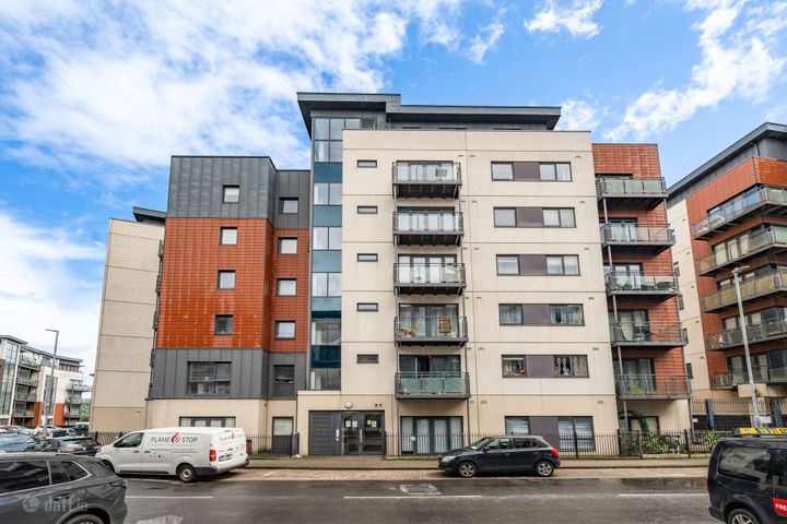 5 Meridian Court, Royal Canal Park, Ashtown, Dublin 15, D15Y030