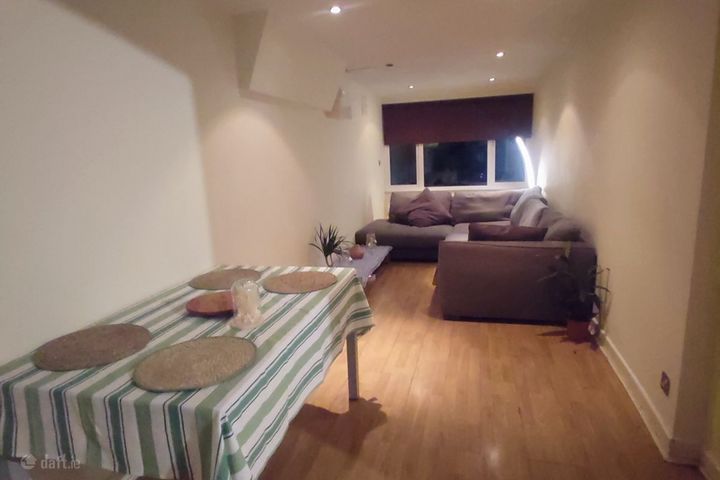 Ryevale House, Ryevale Lawns, Leixlip, Naas, Leixlip, Co. Kildare