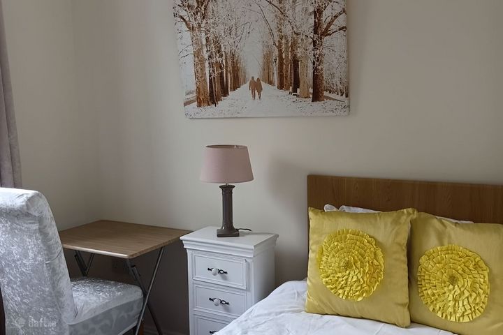The Crescent, Lakepoint, Mullingar, Co. Westmeath