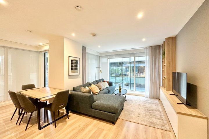 Apartment 18, Hanover Court, 8 Hanover Quay, Grand Canal Dock, Dublin 2, D02KD86