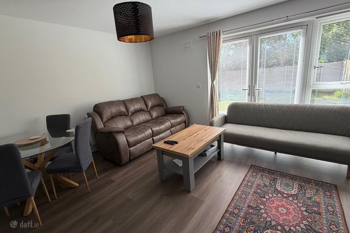 8 Cornamaddy Green, Cornamaddy, Athlone, Co. Westmeath