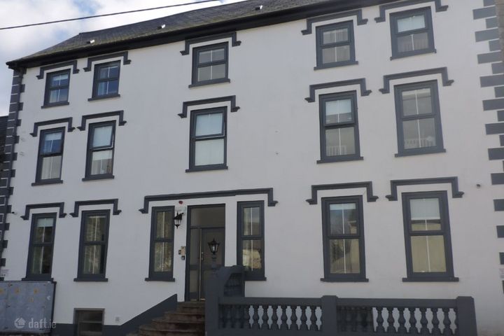 Curragraigue House, 11 Main Street, Blennerville, Tralee, Co. Kerry