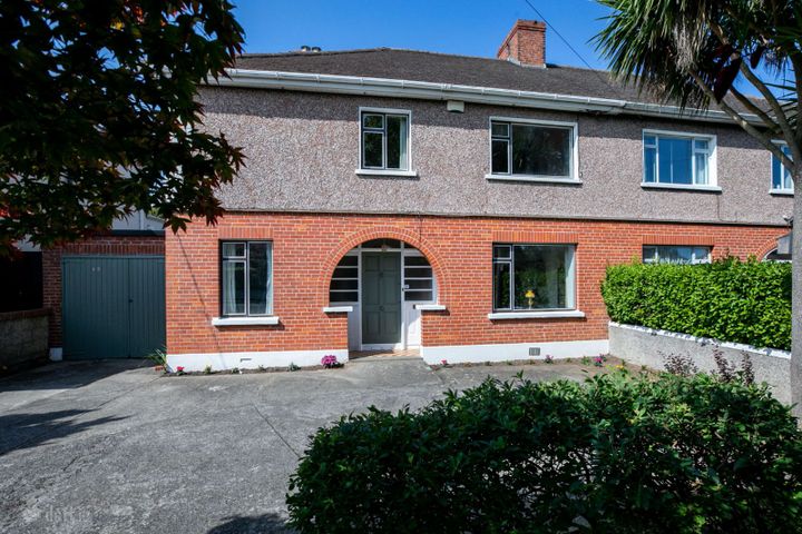 Brownlea, 45 Trees Road Lower, Mount Merrion, Mount Merrion, Co. Dublin, A94F6D7 - Photo 2