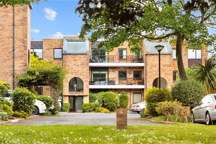 160 The Elms, Mount Merrion Avenue, Blackrock, Co. Dublin, A94RK25