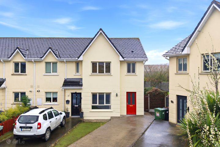 30 Sweetbriar, Thomas Street, Clonmel, Co. Tipperary, Clonmel, Co. Tipperary, E91W5H9