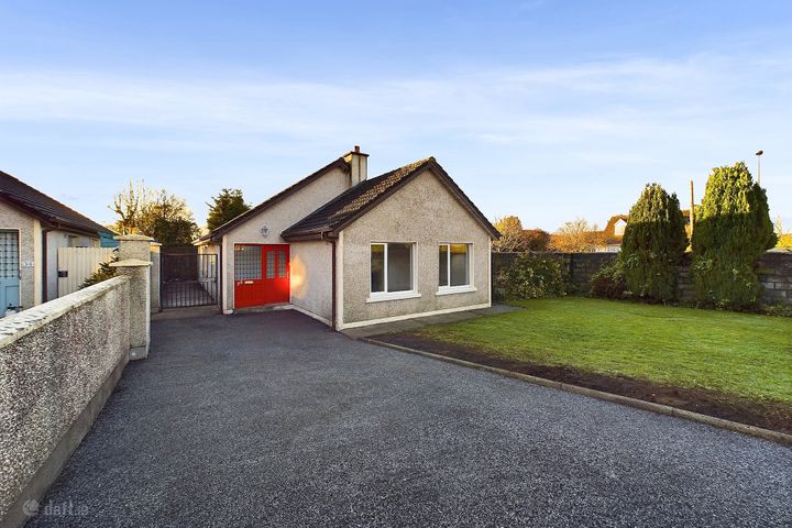 35 Oaklands, Carrick On Suir, Tipperary, Tipperary