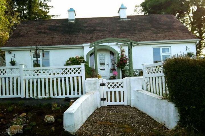  Near Ballinamore, Aughnasheelan, Co. Leitrim, N41N209