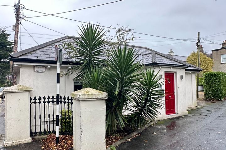 Ardtona Lodge, Ardtona Avenue, Churchtown, Dublin 14