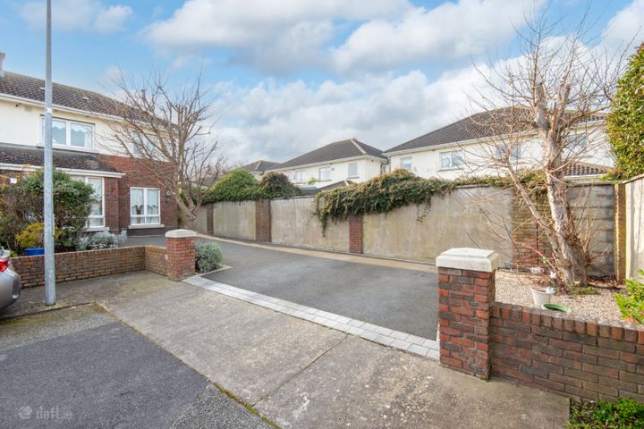 33 Priory Way, Manor Grove, Terenure, Dublin 12, D12KN92 - Photo 2