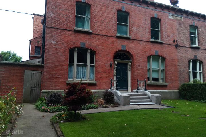 35 North Circular Road, Dublin 7
