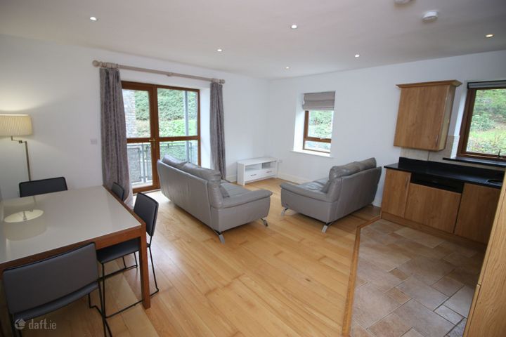 18 Douglas House, Maryborough Hill, Rochestown, Co. Cork