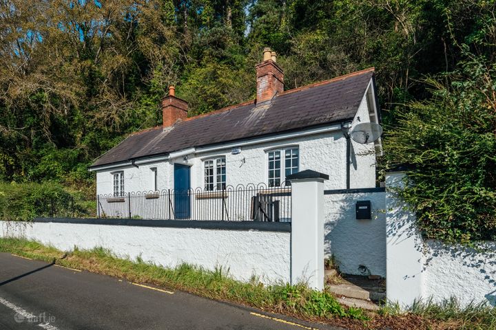 Hands Cottage, Lower Road, Chapelizod, Dublin 20