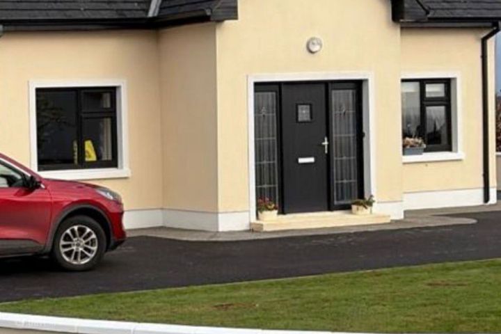 Loughaunbeg West, Inverin, Inverin, Co. Galway