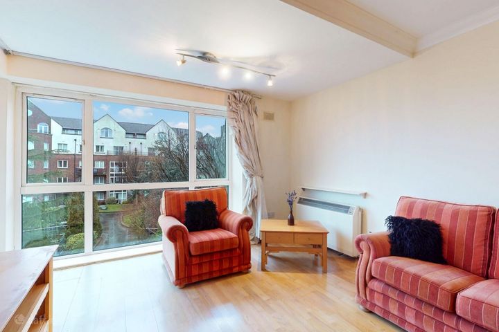 Apartment 227, Block 4, Gracepark Manor Swords Road, Drumcondra, Dublin 9, D09T028 - Photo 2