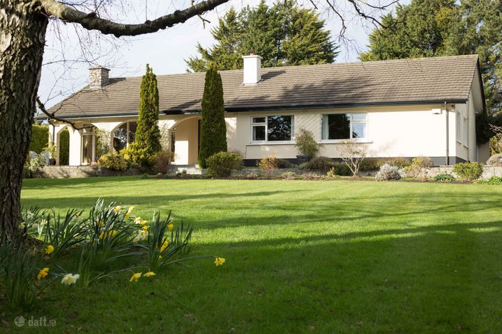 La Casa, Ballychorus Rd, Kilternan, Dublin 18, Dublin