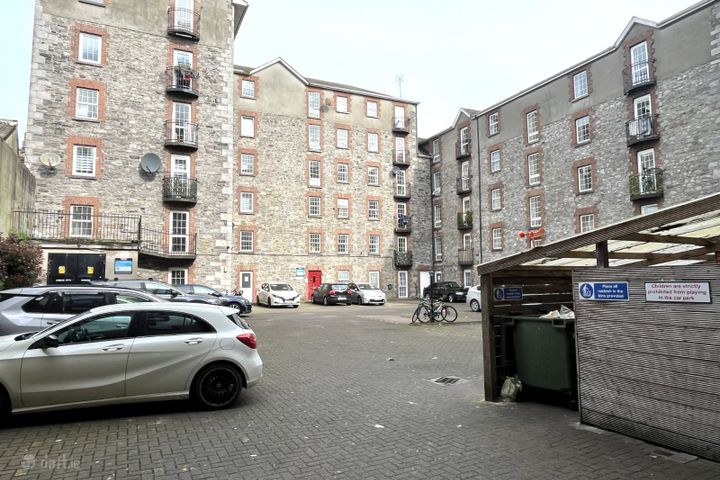 Apartment 14, Block C, Kermon House, The Mall, North Quay, Drogheda, Co. Louth