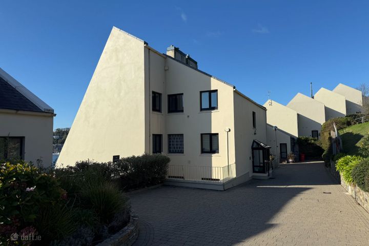 Apartment 7, Ard Cuan, 6 Ardbrack Heights, Kinsale, Co. Cork, P17T995