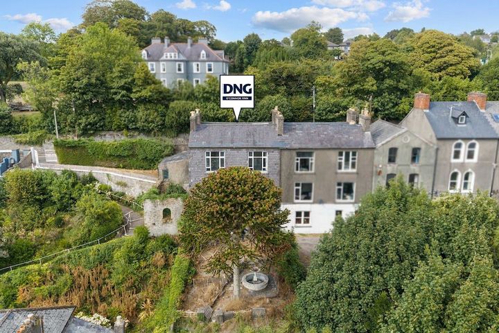 1 Rockview Terrace, Middle Glanmire Road, Montenotte, Co. Cork, T23N017