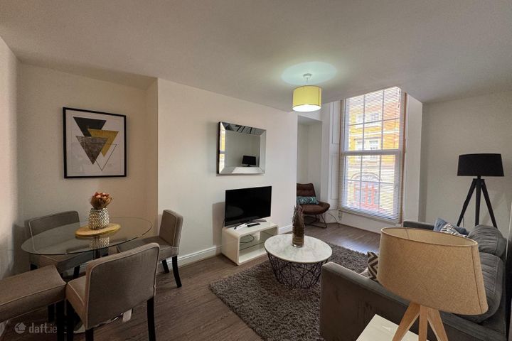 Flat 1, 48 Thomas Street, Dublin 8