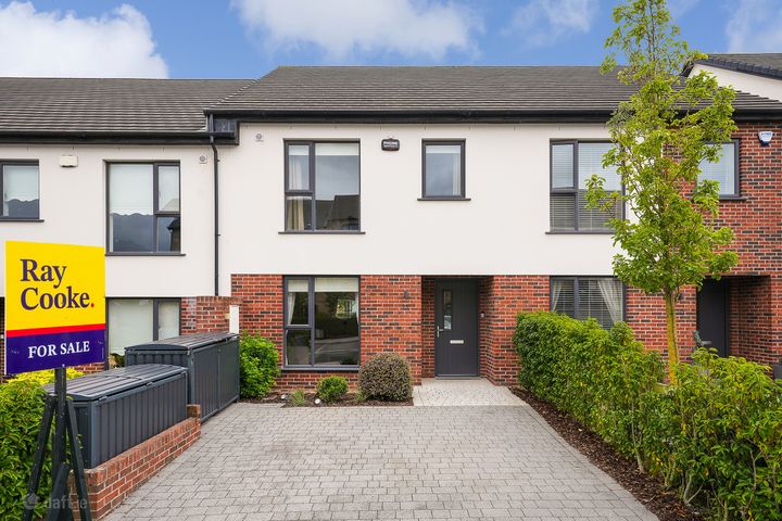 22 Graydon Crescent, Newcastle, Co. Dublin