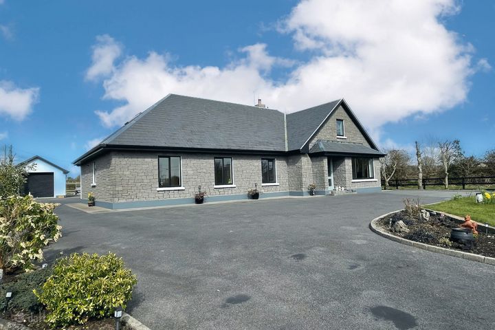 Gloves Middle, Athenry, Galway, Galway