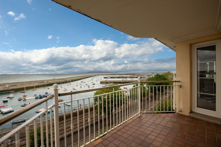 46 Clearwater Cove, Old Dunleary Rd, Dun Laoghaire, Dublin