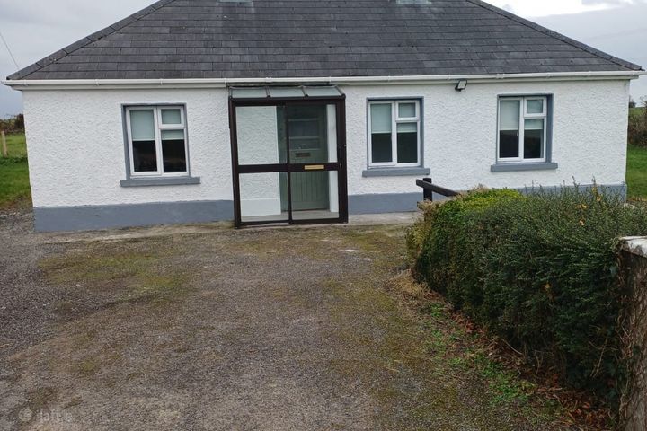 1, Castleblakeney, Co. Galway