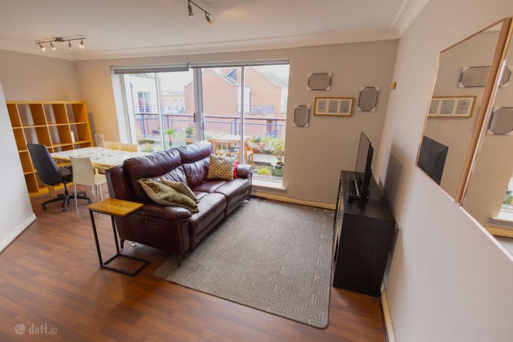 Custom House Harbour Apartments, IFSC, Dublin 1