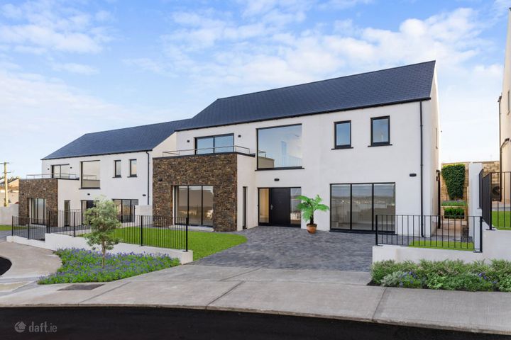 6 Ocean View, Barrack Hill, Ballycotton, Midleton, Co. Cork, P25R8C2