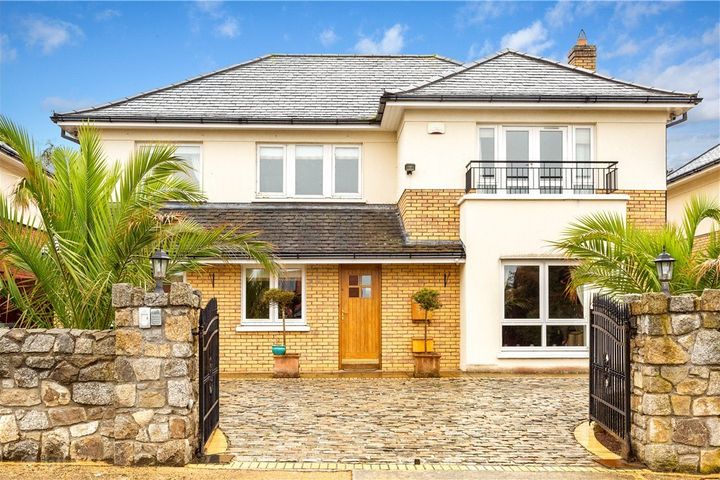 58 Carrickmines Ave, Carrickmines Wood, Brennanstown Rd Dublin 18, Dublin 18, Dublin