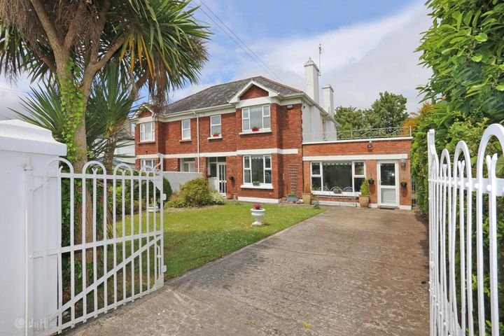 Woodville, North Circular Road, Limerick, V94VXW2