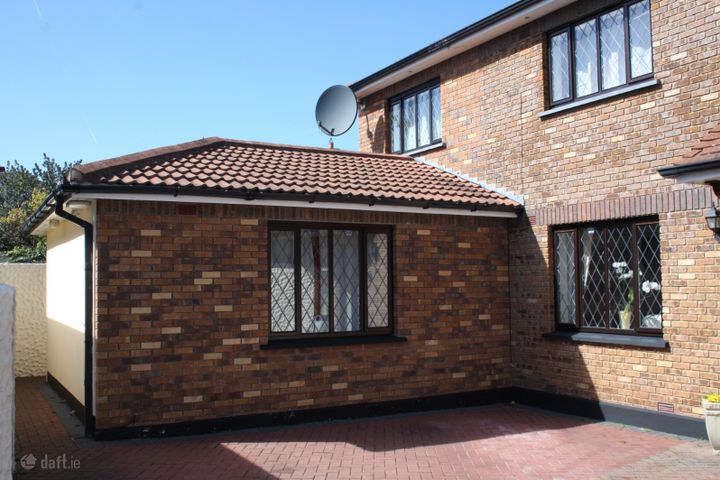 30 Holywell, Goatstown, Dublin 14