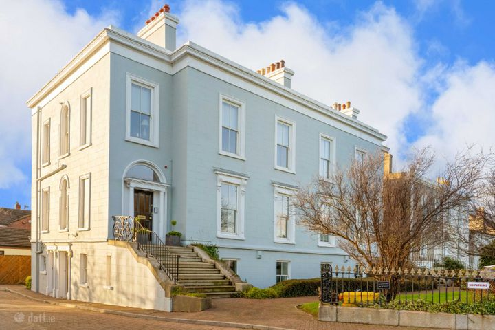 Apartment 8, 115 Strand Road, Sandymount, Dublin 4, D04XF25
