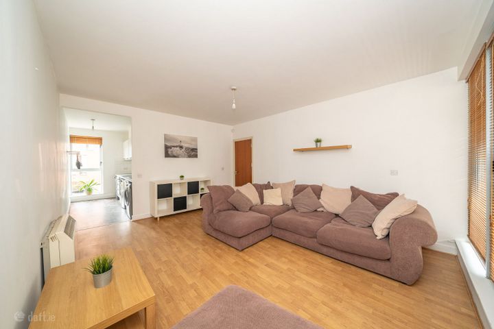 39 Earls Court , Dolphin's Barn, Dublin 8, D08P9V2