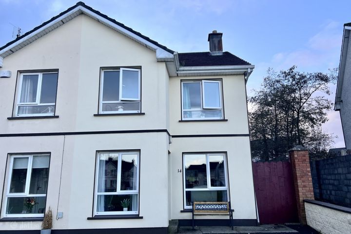 14 Woodville, Newport Rd, Castlebar, Mayo